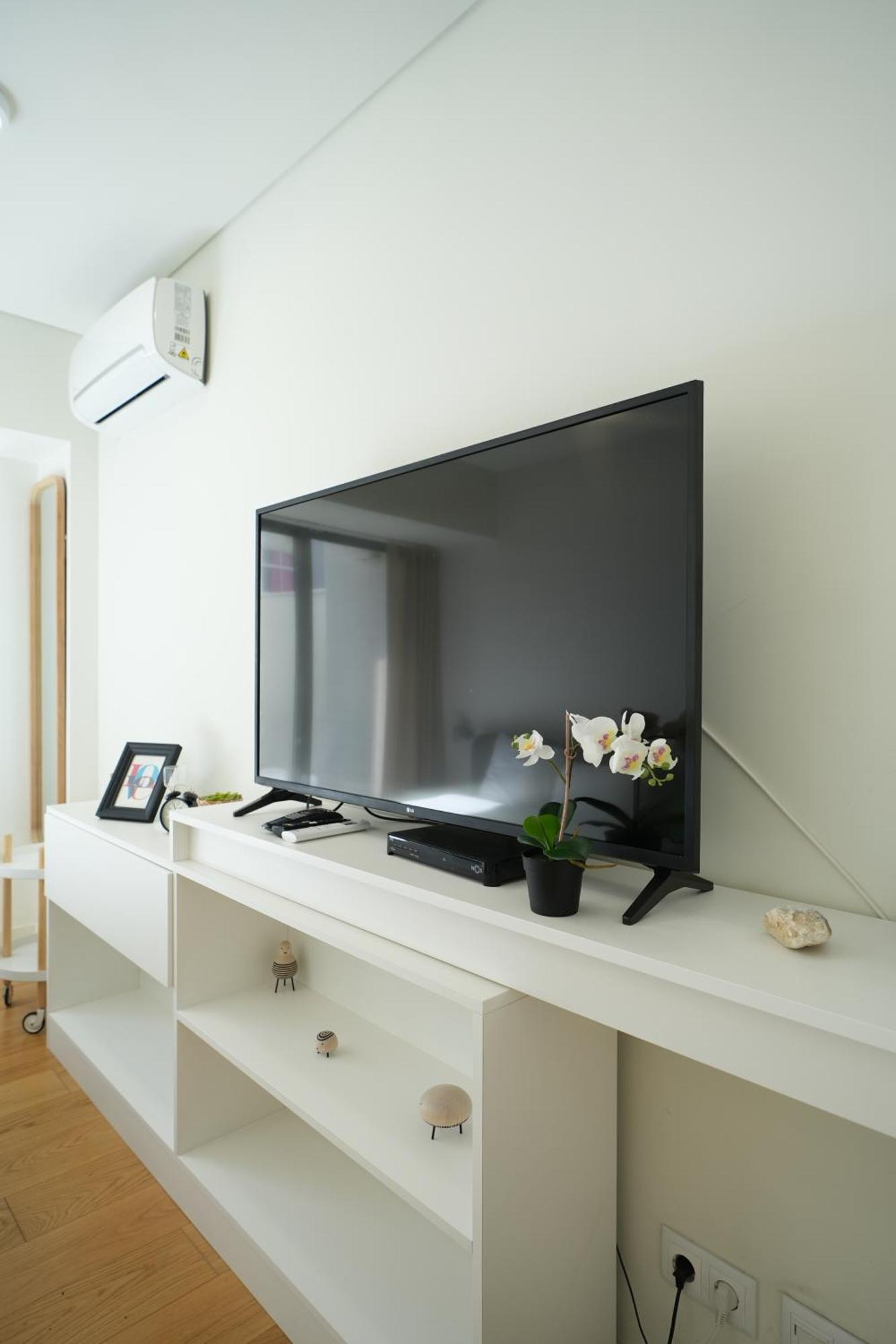 Apartment The Crespo - No 1c - & Terrace Lissabon