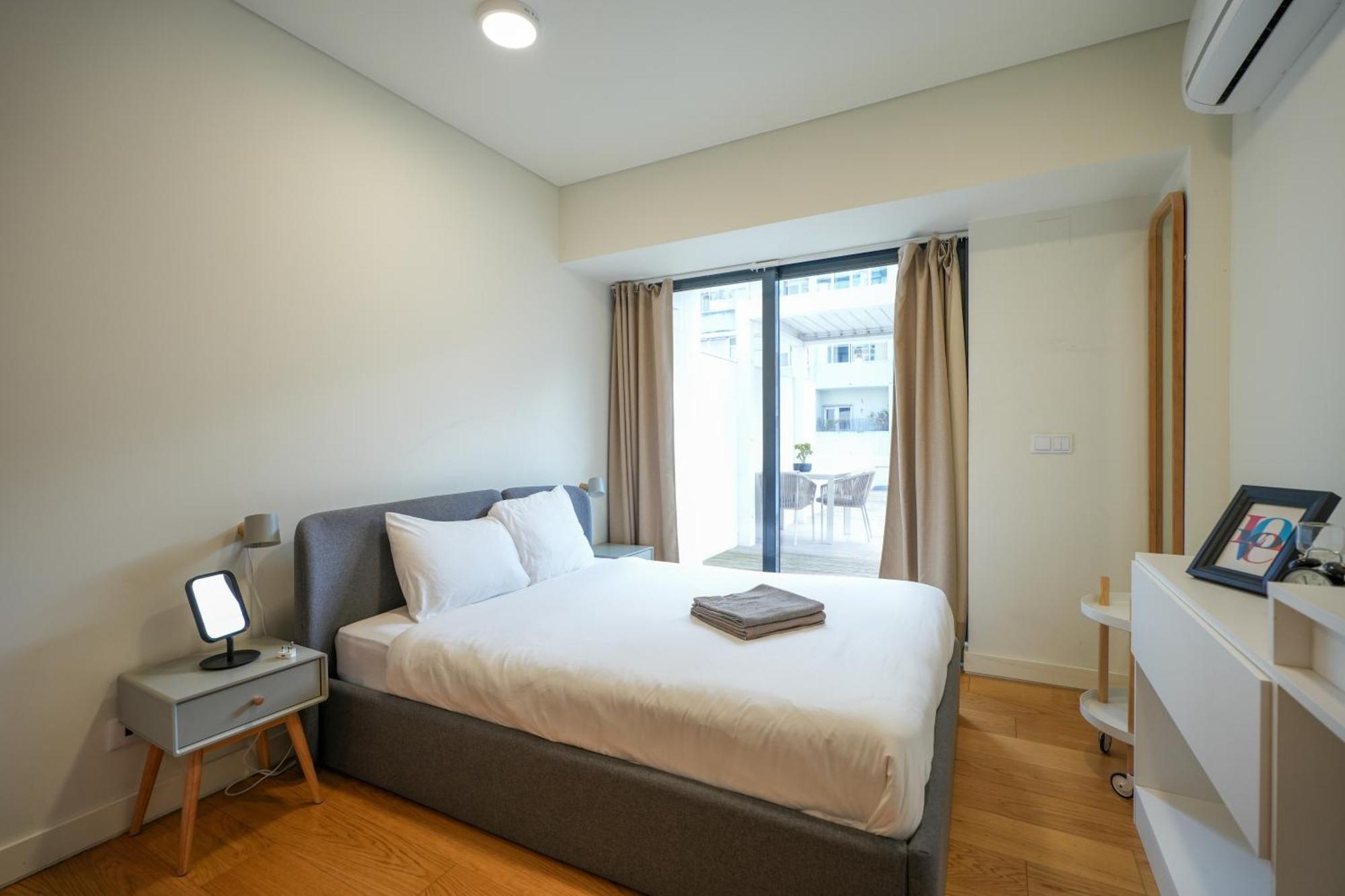 The Crespo - No 1c - & Terrace *
