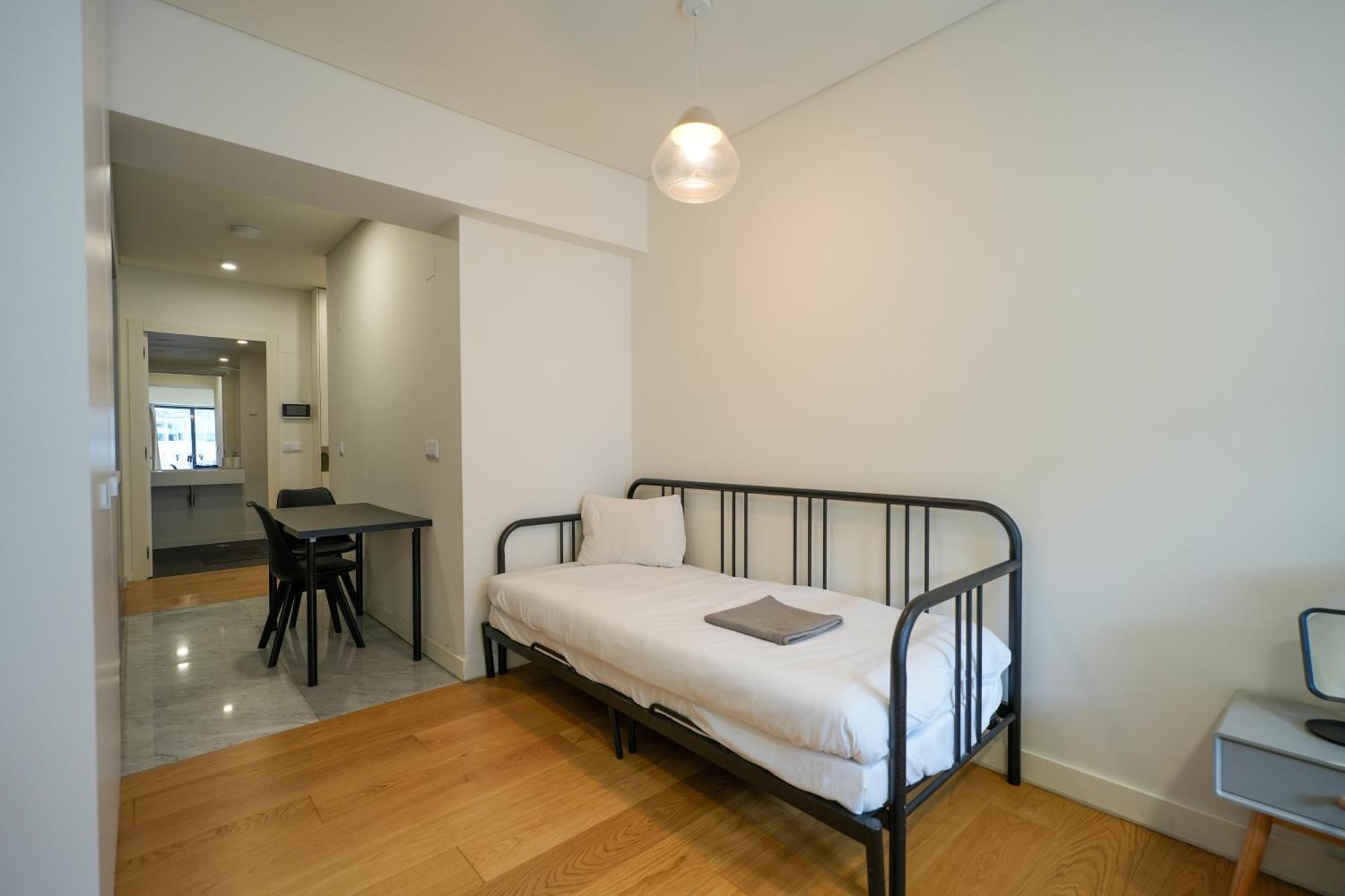 The Crespo - No 1c - & Terrace Apartment *