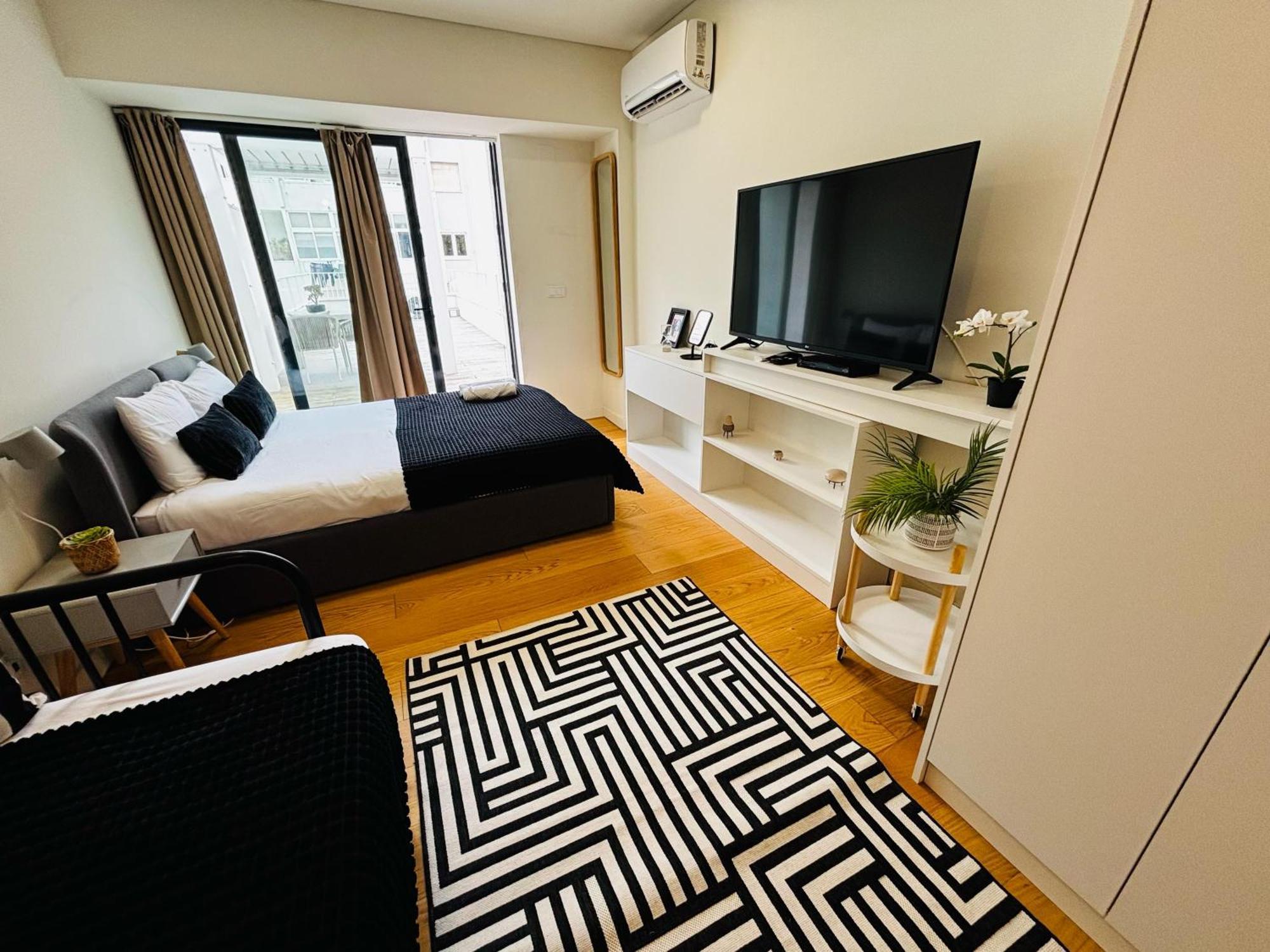 The Crespo - No 1c - & Terrace Apartment *